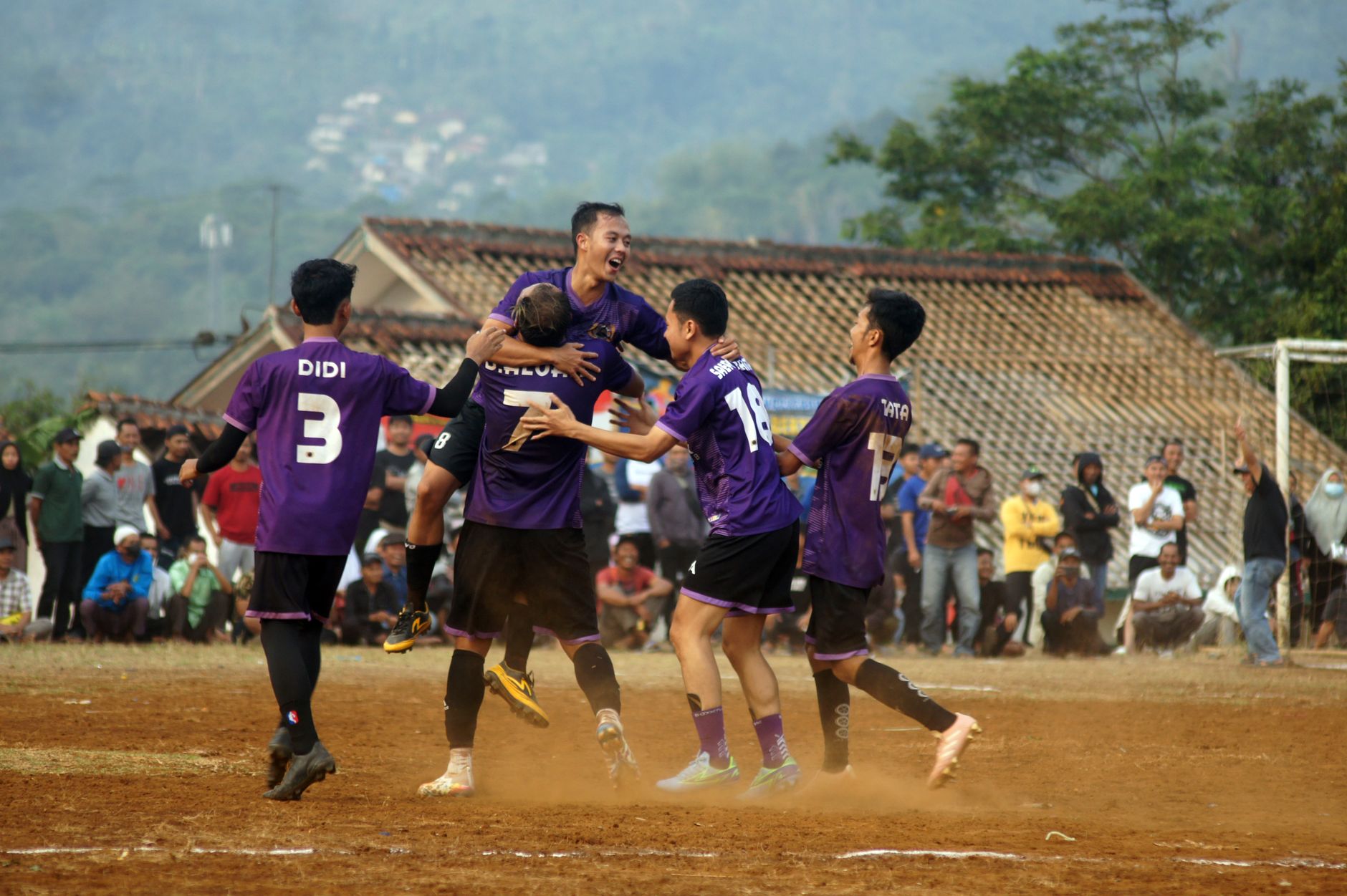 Mengenal Liga Sepak Bola: Dari Pinggir Lapangan ke Tribun Stadion
