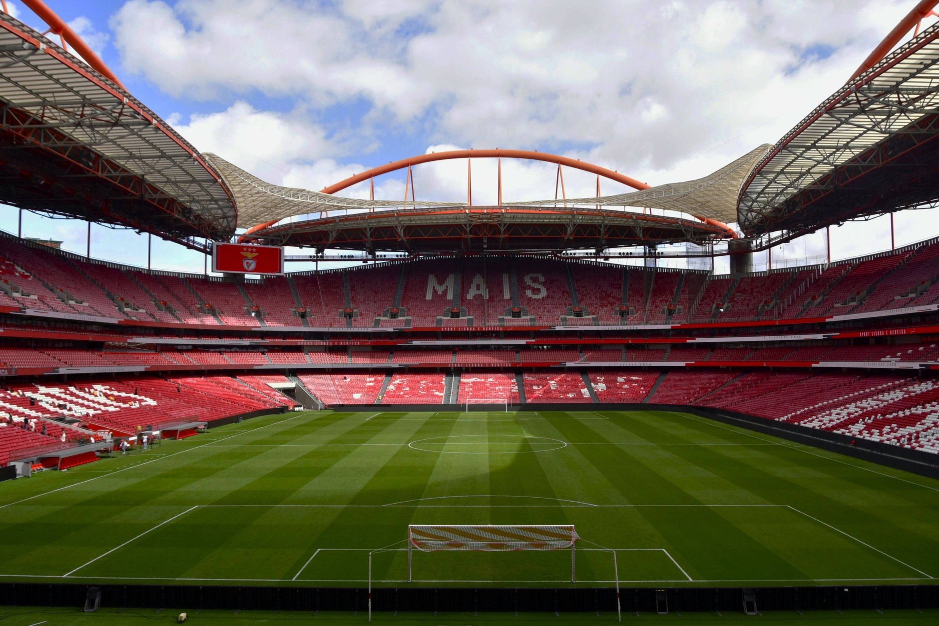 LaLiga Lirik Masa Depan: Siapkah Sepak Bola Kita Menuju Era 'Tech Powerhouse'?